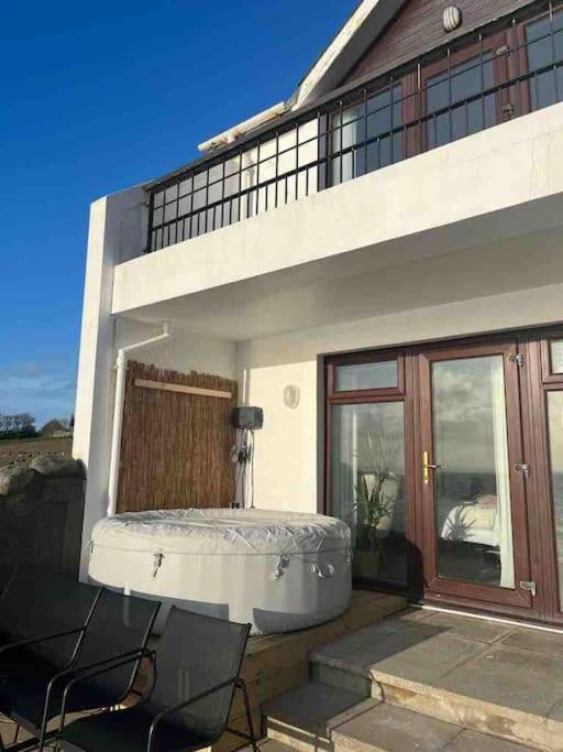 Relax With Spectacular Views And Hot Tub Βίλα Kircubbin Εξωτερικό φωτογραφία
